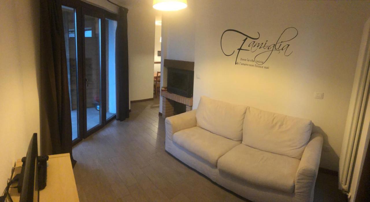 Albergo Bertocchi Collagna Exteriör bild
