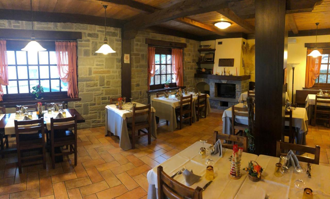 Albergo Bertocchi Collagna Exteriör bild
